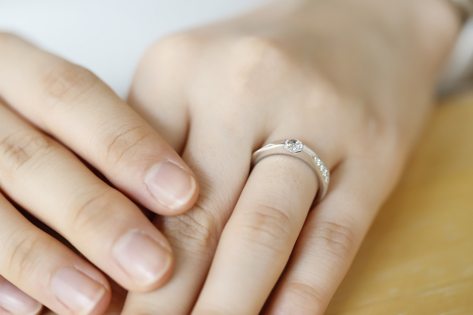 佐藤真瑚様 指輪ご試着（Rainbow ゆびわ言葉 ®: 心をつなぐ）