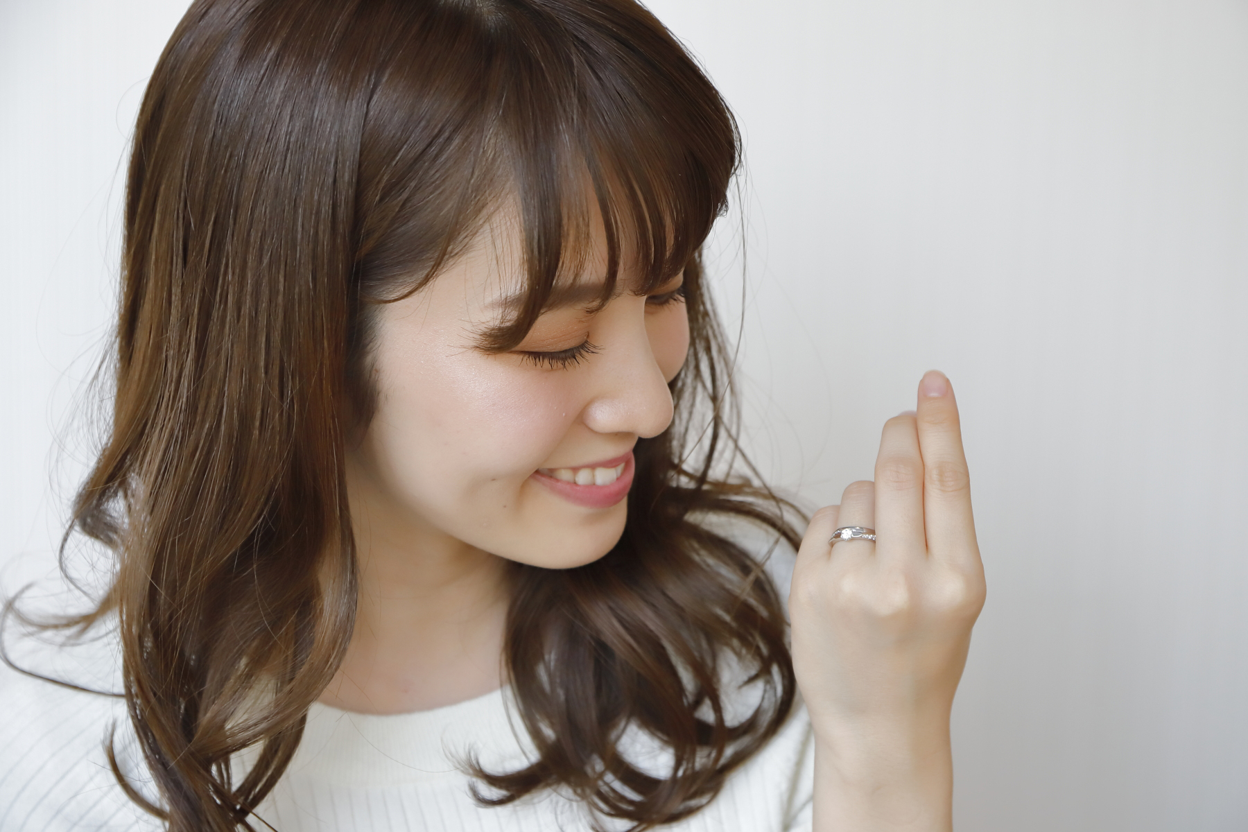 佐藤真瑚様 指輪ご試着（Rainbow ゆびわ言葉 ®: 心をつなぐ）