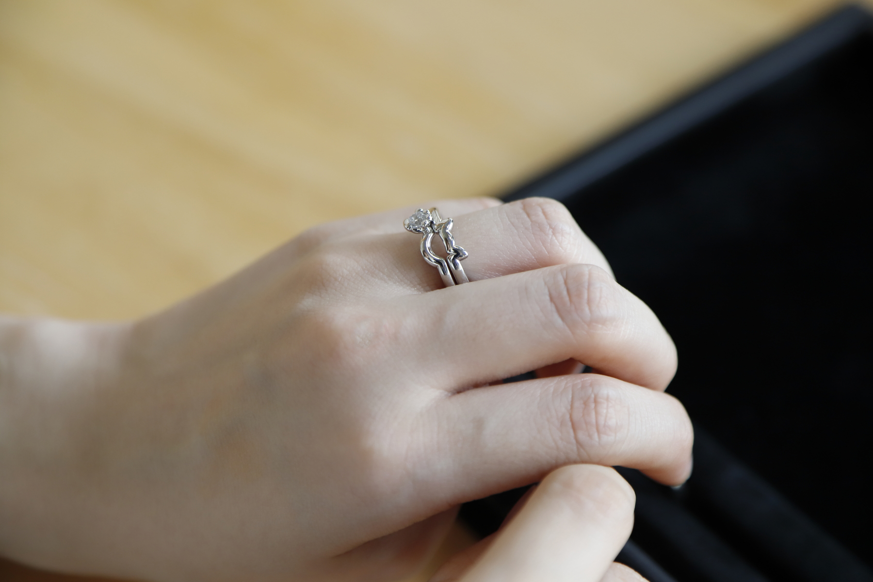 佐藤真瑚様 指輪ご試着（N.E.K.O. ゆびわ言葉 ®: きみに首ったけ）